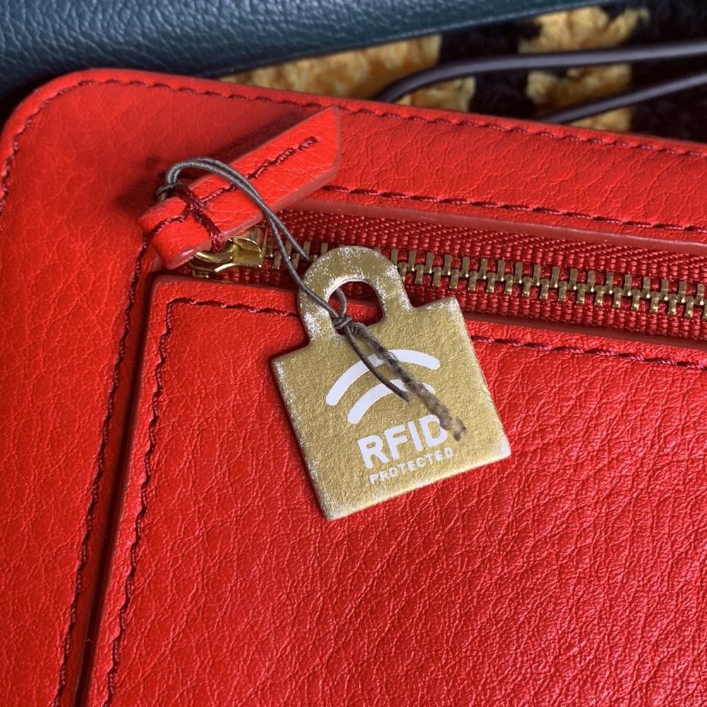 Fossil Leather Wallet Bundle -Please Read Descrip… - image 4